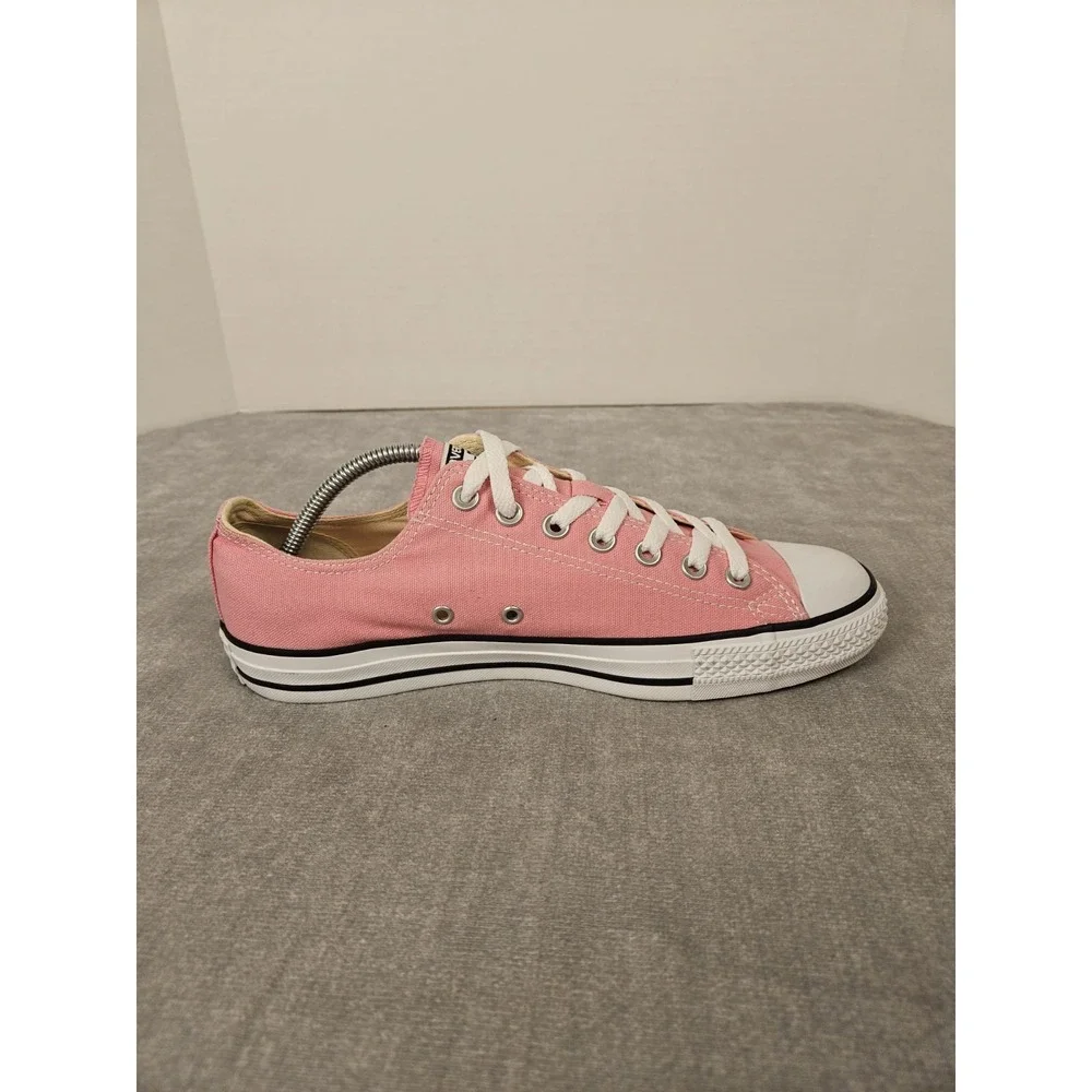 Converse Chuck Taylor All Star Low Mens 8.5 Womens 10.5 Pink Canvas Sneakers OX